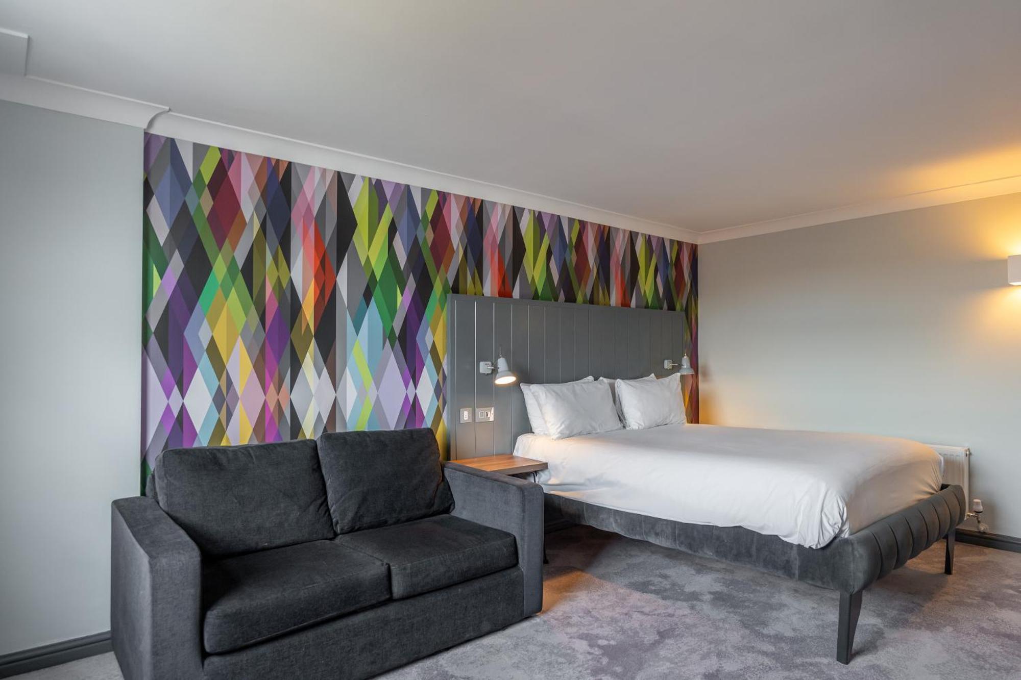 Village Hotel Chester St David'S エウロイ エクステリア 写真